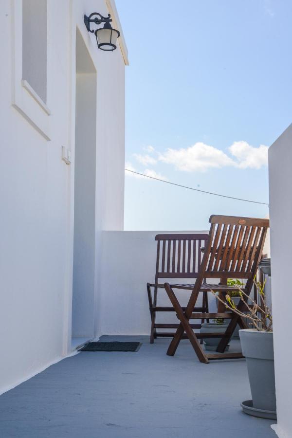 Balcon Al Mar Milos Apartment Adamantas  Ngoại thất bức ảnh